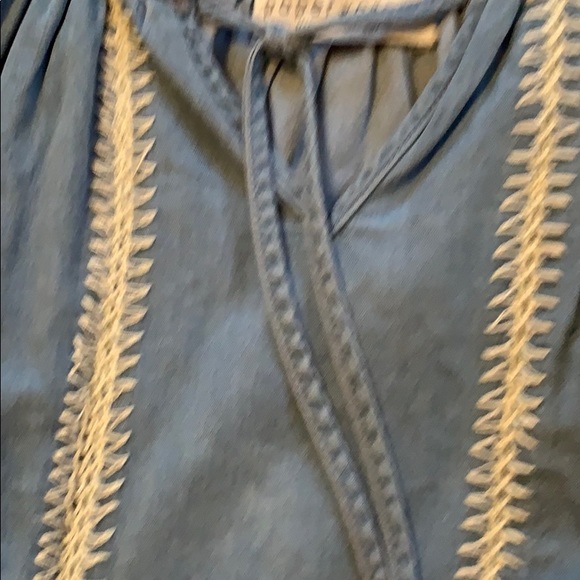 Paper Crane Blue Blouse with Detail - Picture 2 of 5